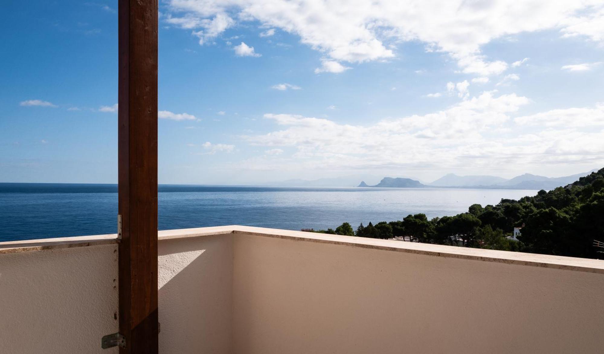 Villa Banksy Addaura Mondello Palermo Exterior photo